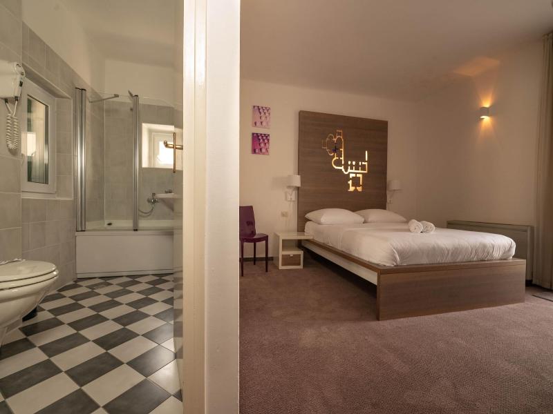 Slavija Culture Heritage Hotel image