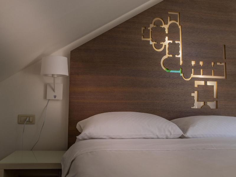 Slavija Culture Heritage Hotel image