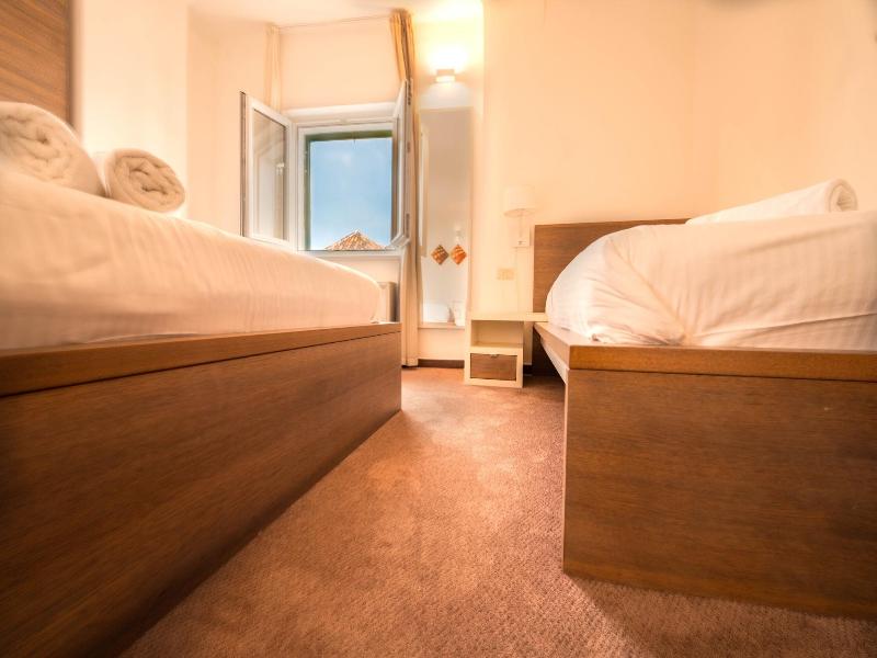 Slavija Culture Heritage Hotel image