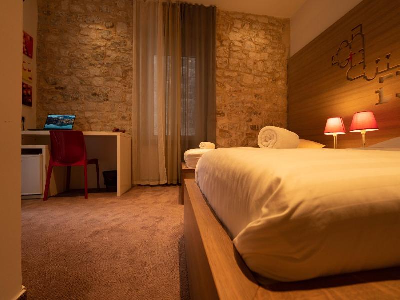 Slavija Culture Heritage Hotel image