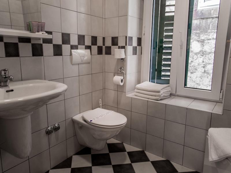 Slavija Culture Heritage Hotel image