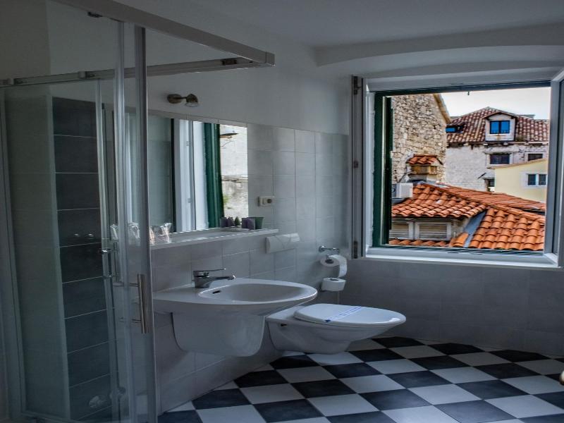 Slavija Culture Heritage Hotel image