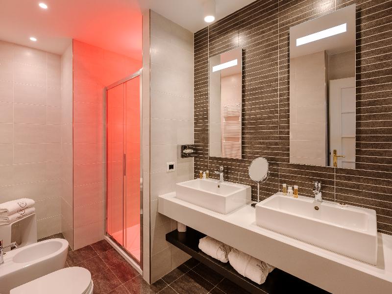 Hotel Mentana image
