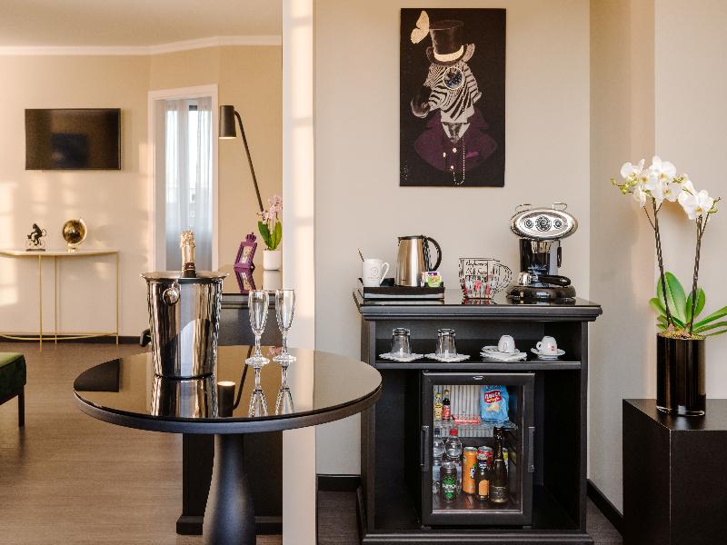 Hotel Mentana image