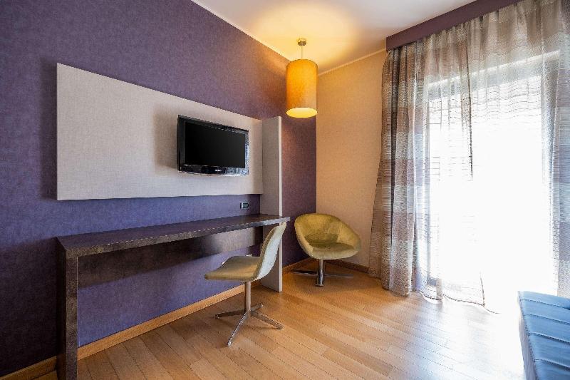 Comfort Hotel Fiumicino City image
