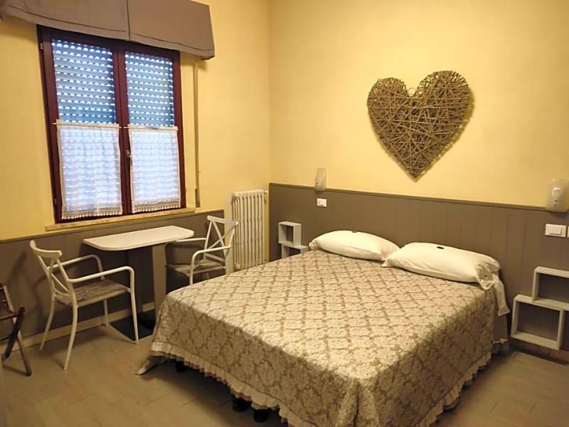 Euro Hotel image