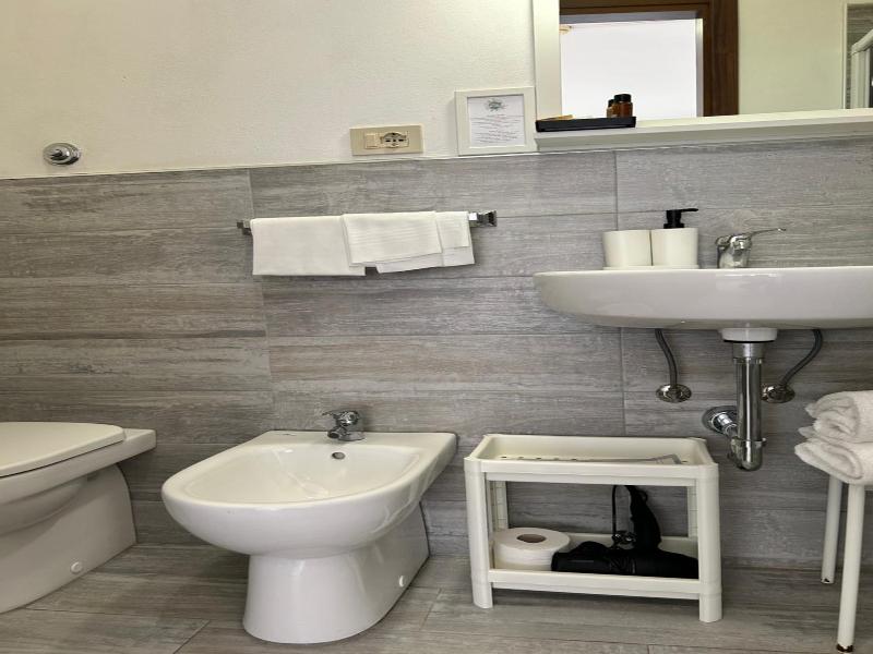 Hotel Cecile image