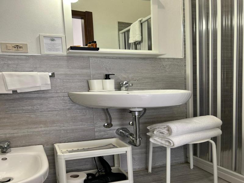 Hotel Cecile image