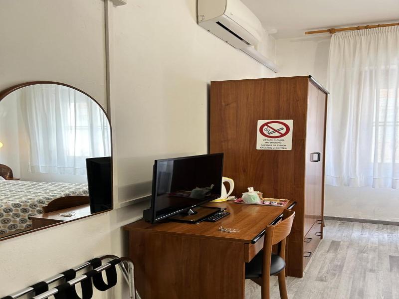 Hotel Cecile image