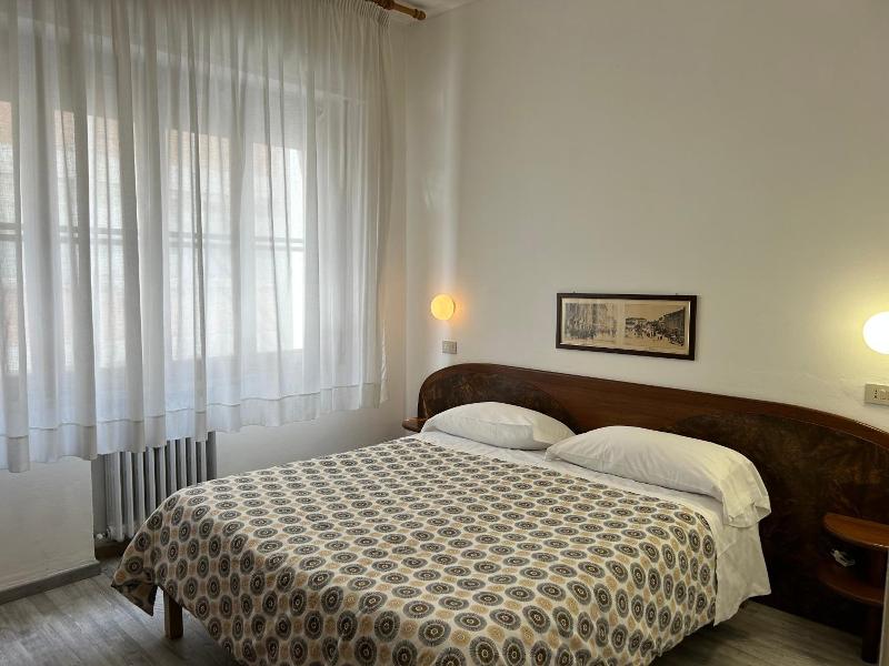 Hotel Cecile image