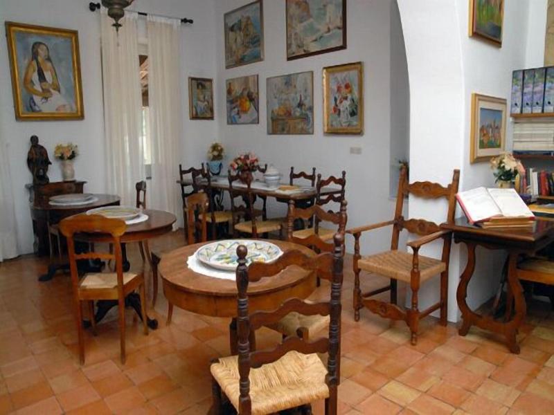 Villa Diana image