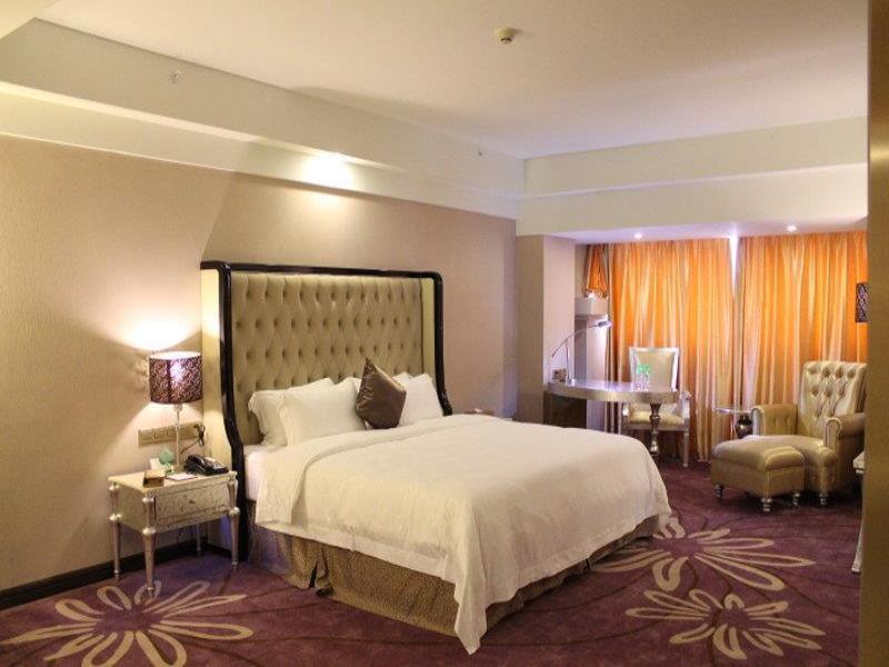 Clayton Hotel image