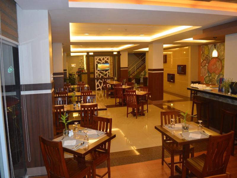ALU Hotel Davao image