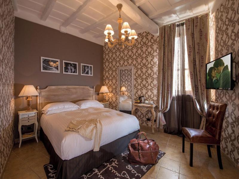 The Inn At The Roman Forum image