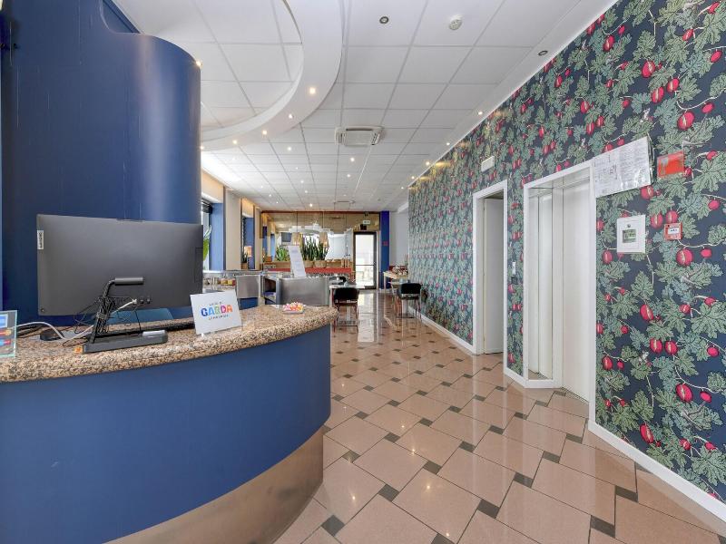 Hotel Aurora image