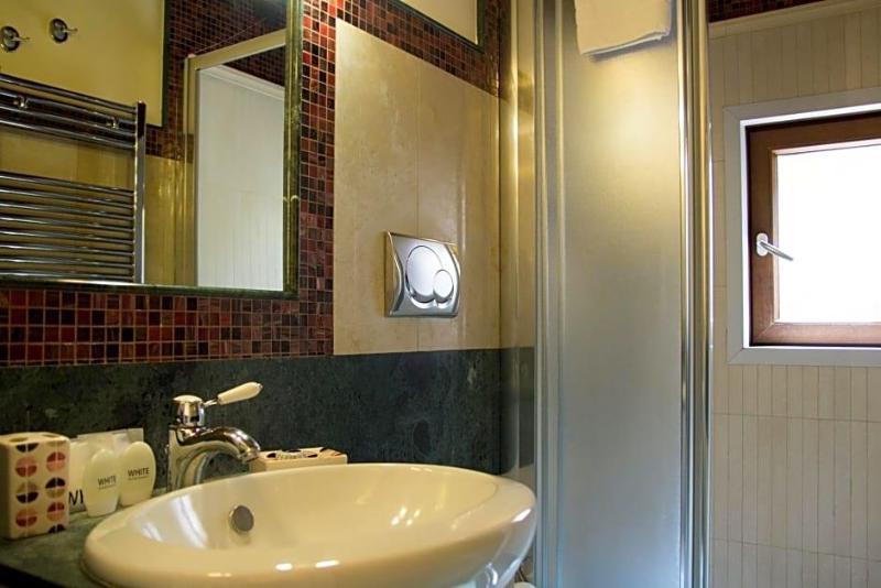 B&B Best Suites Trevi image