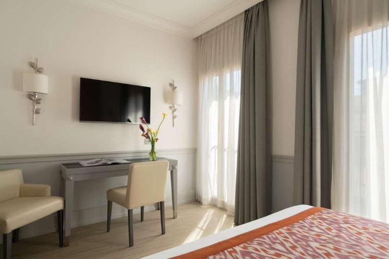Stay in style at Hotel Della Conciliazione