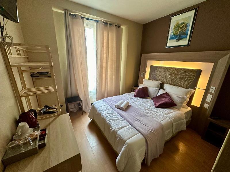 Hotel Victor Hugo image