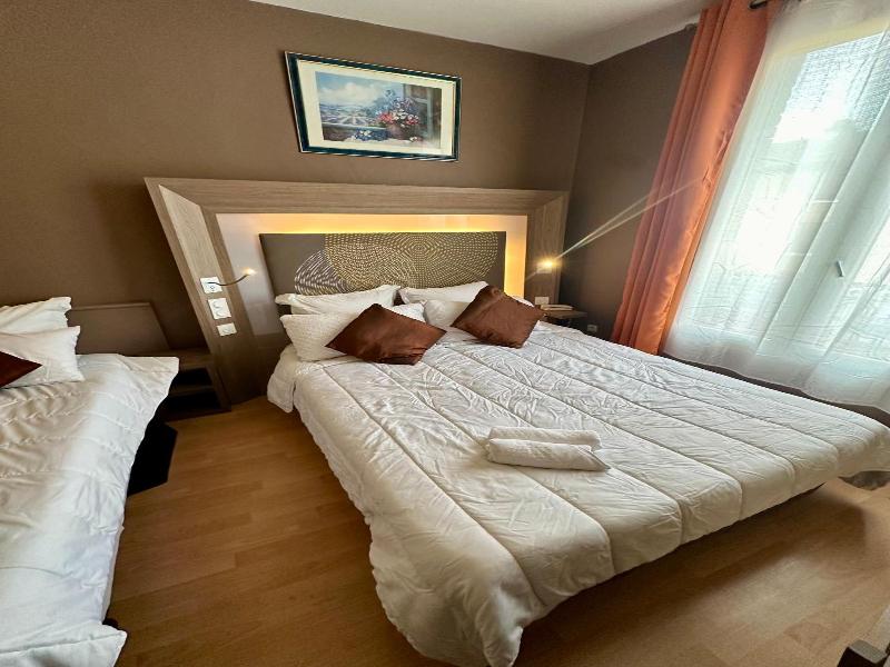 Hotel Victor Hugo image