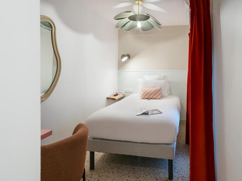 Trendy Canettes Hotel image