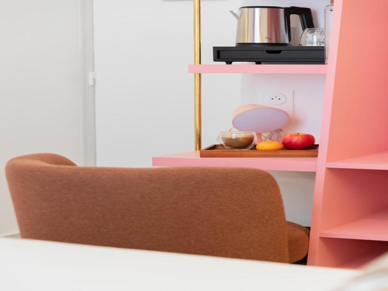 Trendy Canettes Hotel image