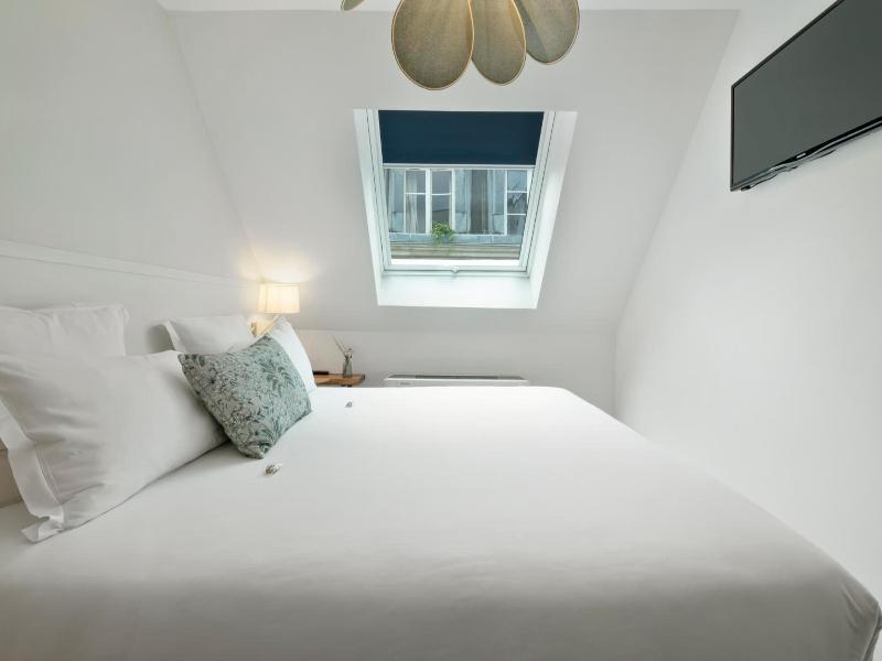 Trendy Canettes Hotel image