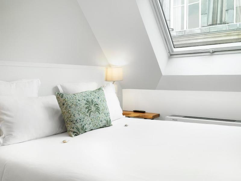 Trendy Canettes Hotel image