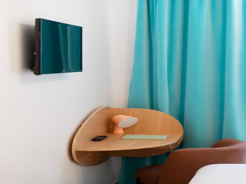 Trendy Canettes Hotel image