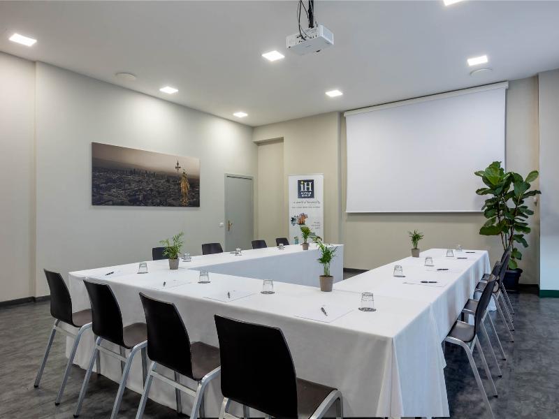 iH Hotels Milano Lorenteggio image