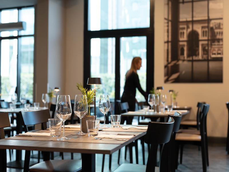 iH Hotels Milano Lorenteggio image