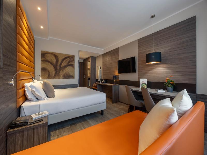 iH Hotels Milano Lorenteggio image