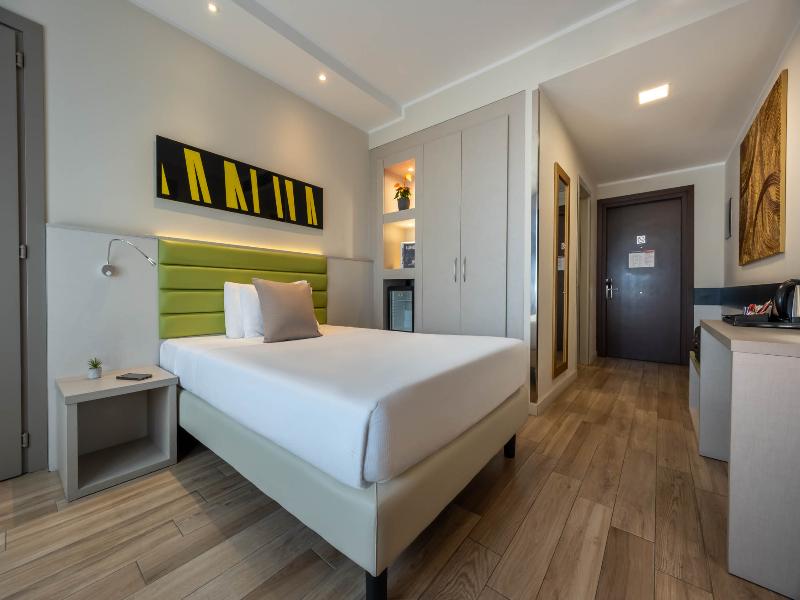 iH Hotels Milano Lorenteggio image