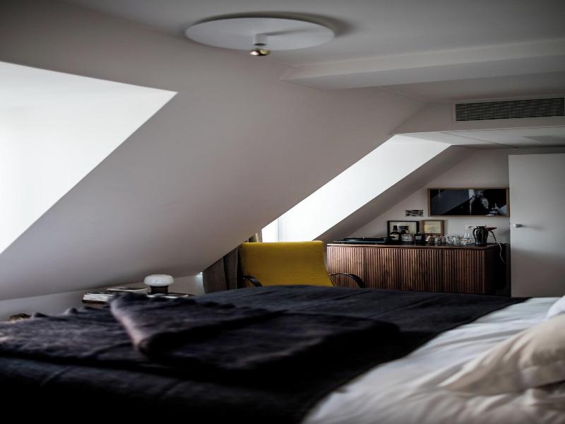 Le Pigalle image
