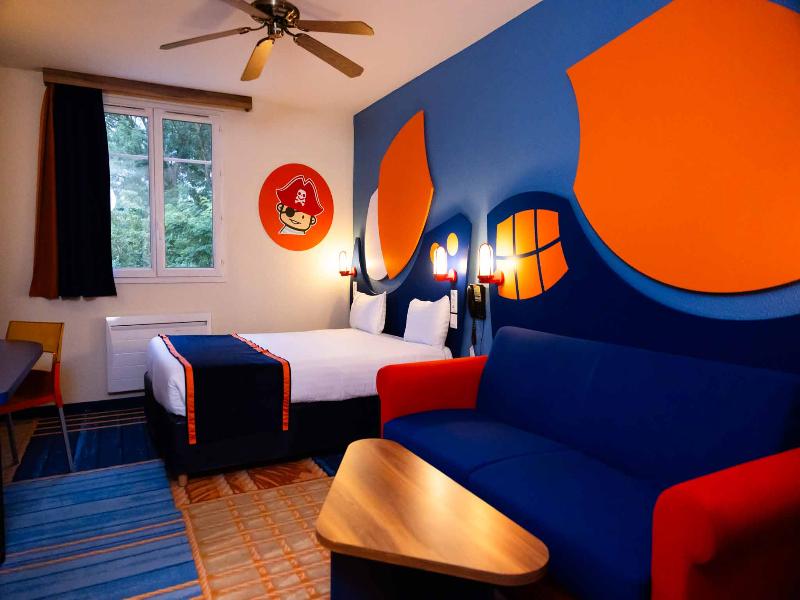 Explorers Hotel image