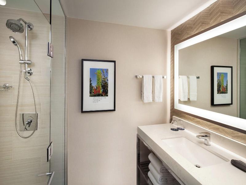 Sheraton Grand Seattle image