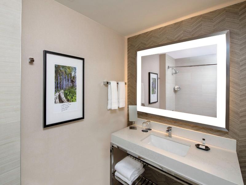 Sheraton Grand Seattle image