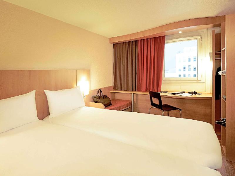 ibis Orly Chevilly Tram 7 image