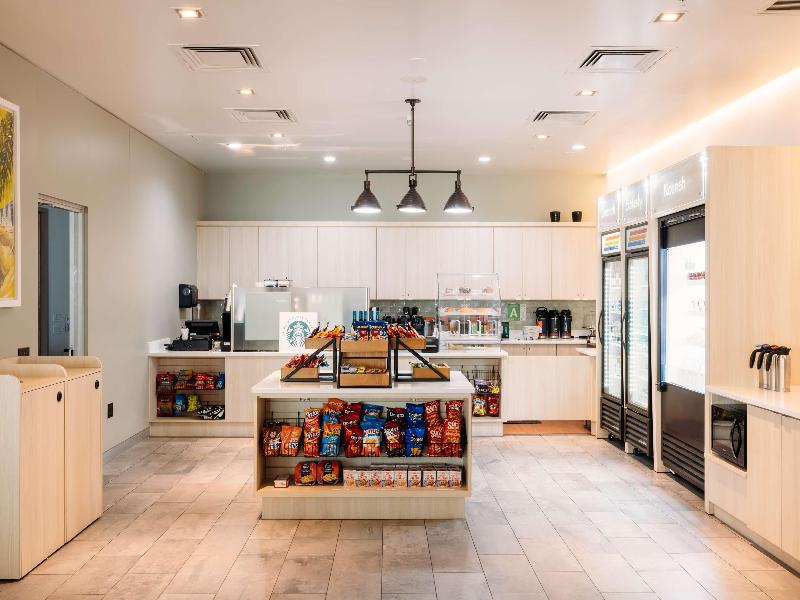 Hotel MdR Marina del Rey - a DoubleTree by Hilton image