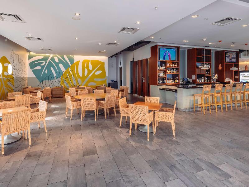 Hotel MdR Marina del Rey - a DoubleTree by Hilton image
