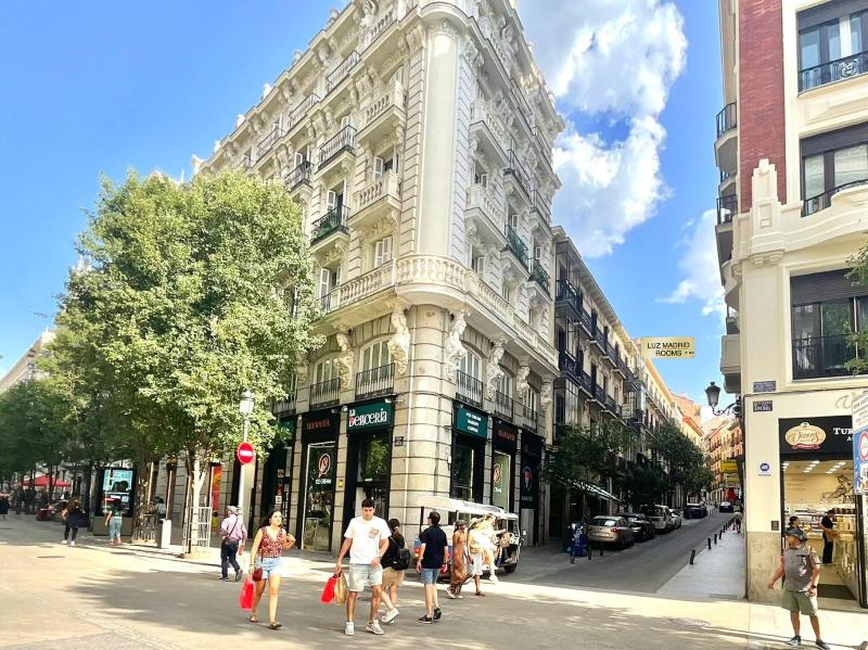 Luz Madrid Rooms image