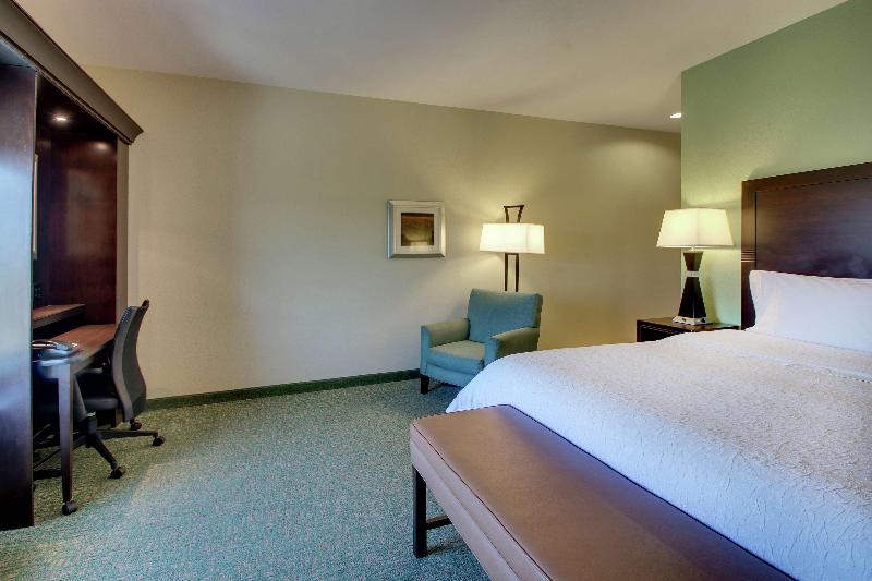 Hampton Inn Vernon image