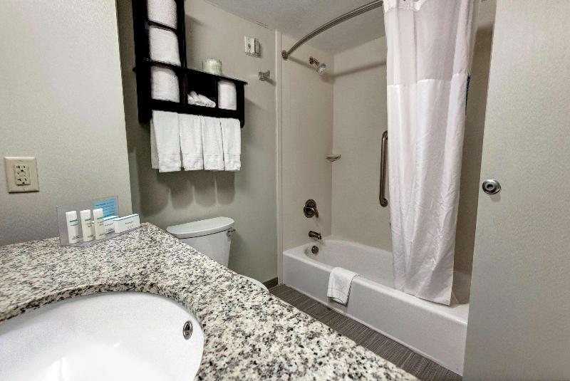 Hampton Inn Neptune/Wall image