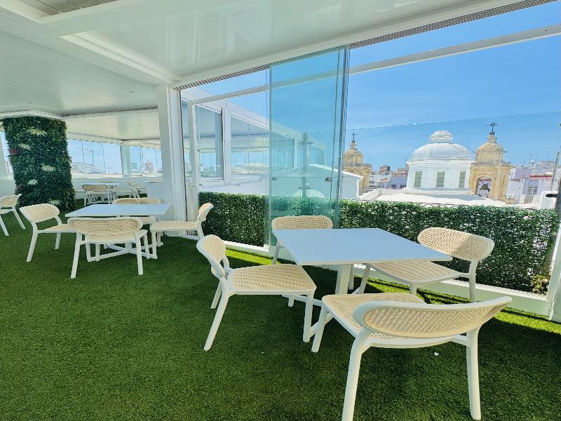 Hotel Las Cortes De Cadiz image