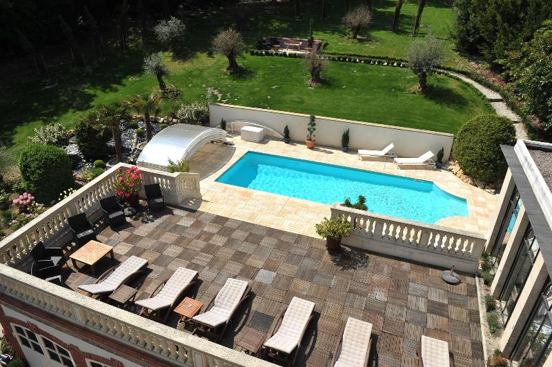 La Villa Eugene image