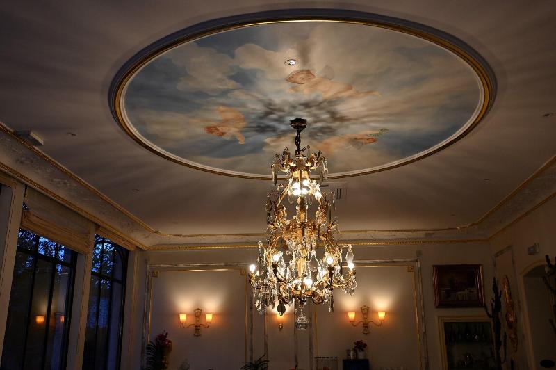 La Villa Eugene image