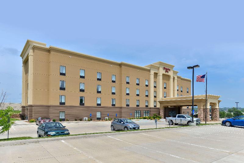 Hampton Inn Ottumwa — photo 14