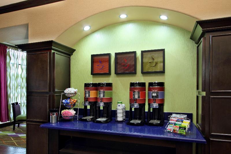 Hampton Inn Beeville image