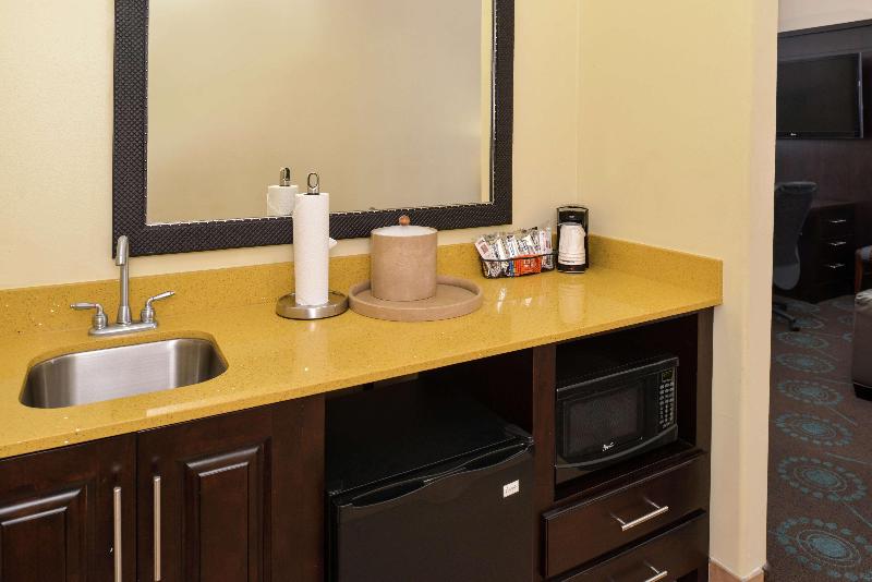 Hampton Inn Beeville image
