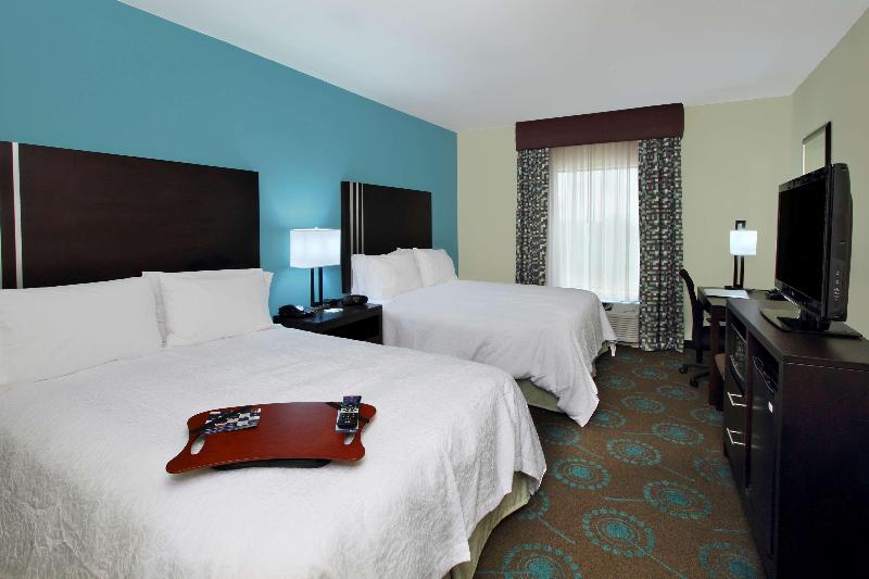 Hampton Inn Beeville image