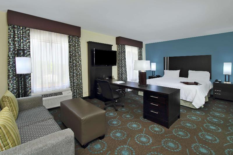 Hampton Inn Beeville image